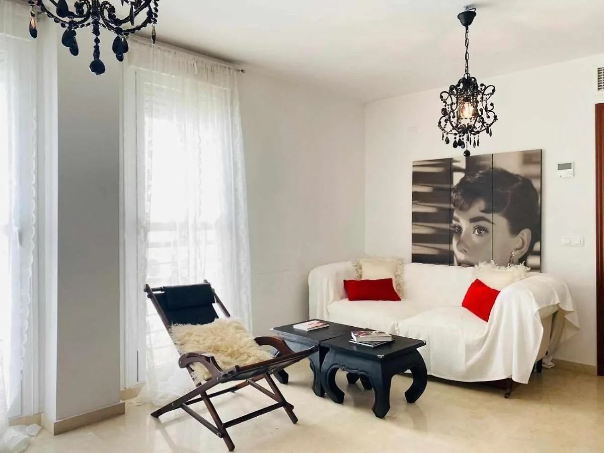 Toros Apartamento Junto A La Estacion De Trenes Apartment Malaga Spain